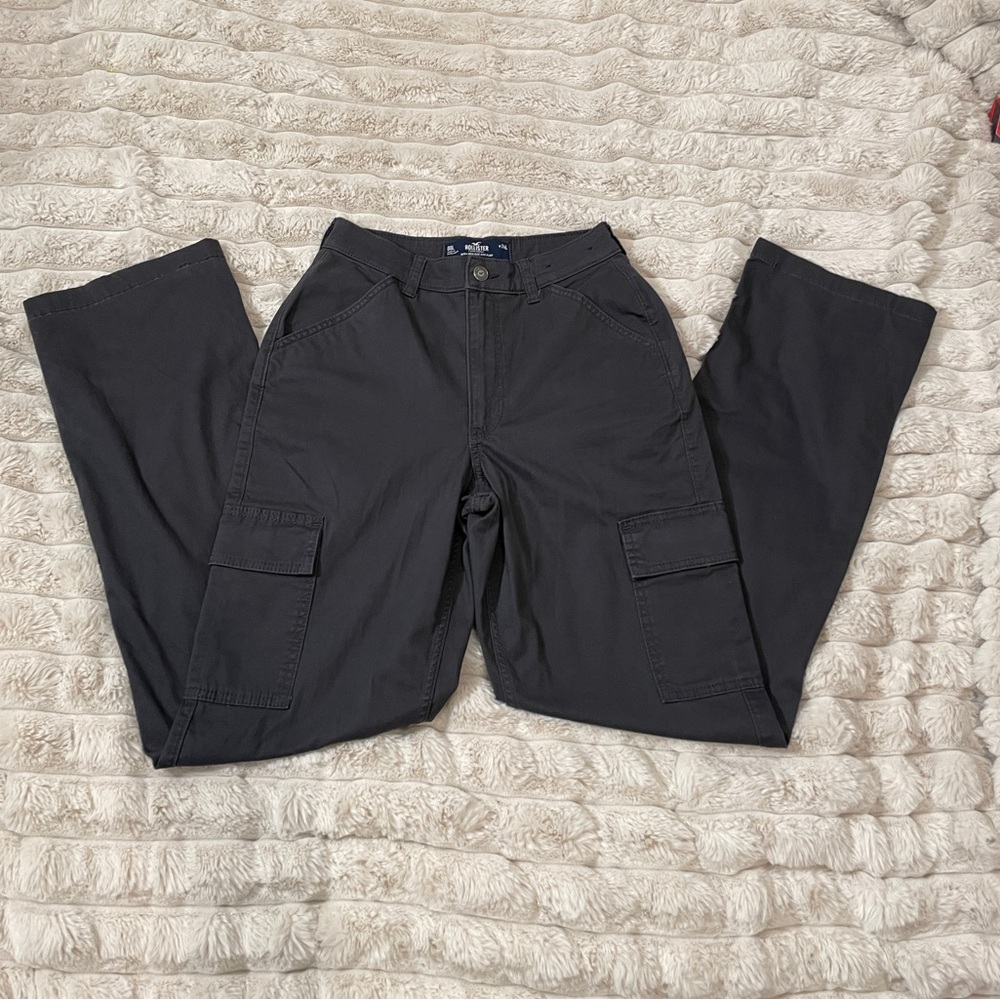 Hollister Ultra High Rise Dad Pants Cargo 00L/ 24L